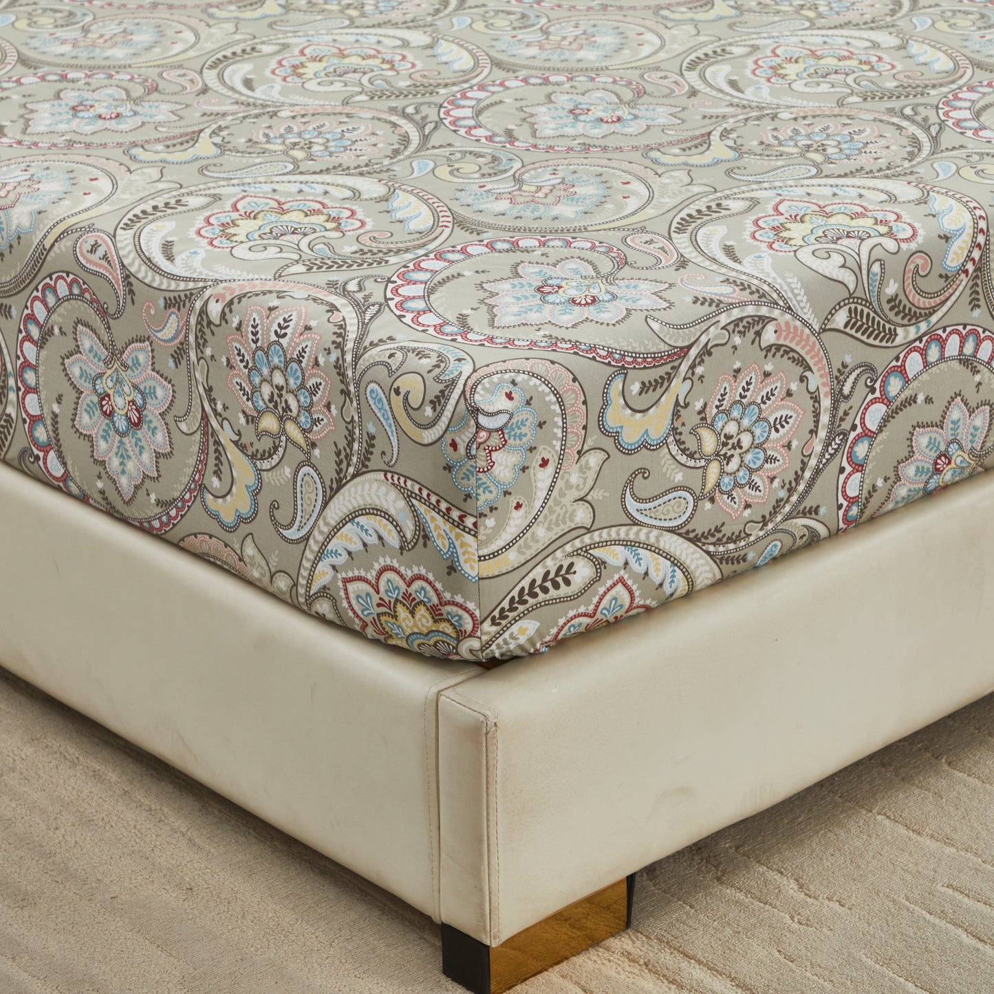 Muted Multicolor Paisley Custom Cotton Bedding Set Hidden Button Closure Inner Corner Ties Custom Size Bed Sheets