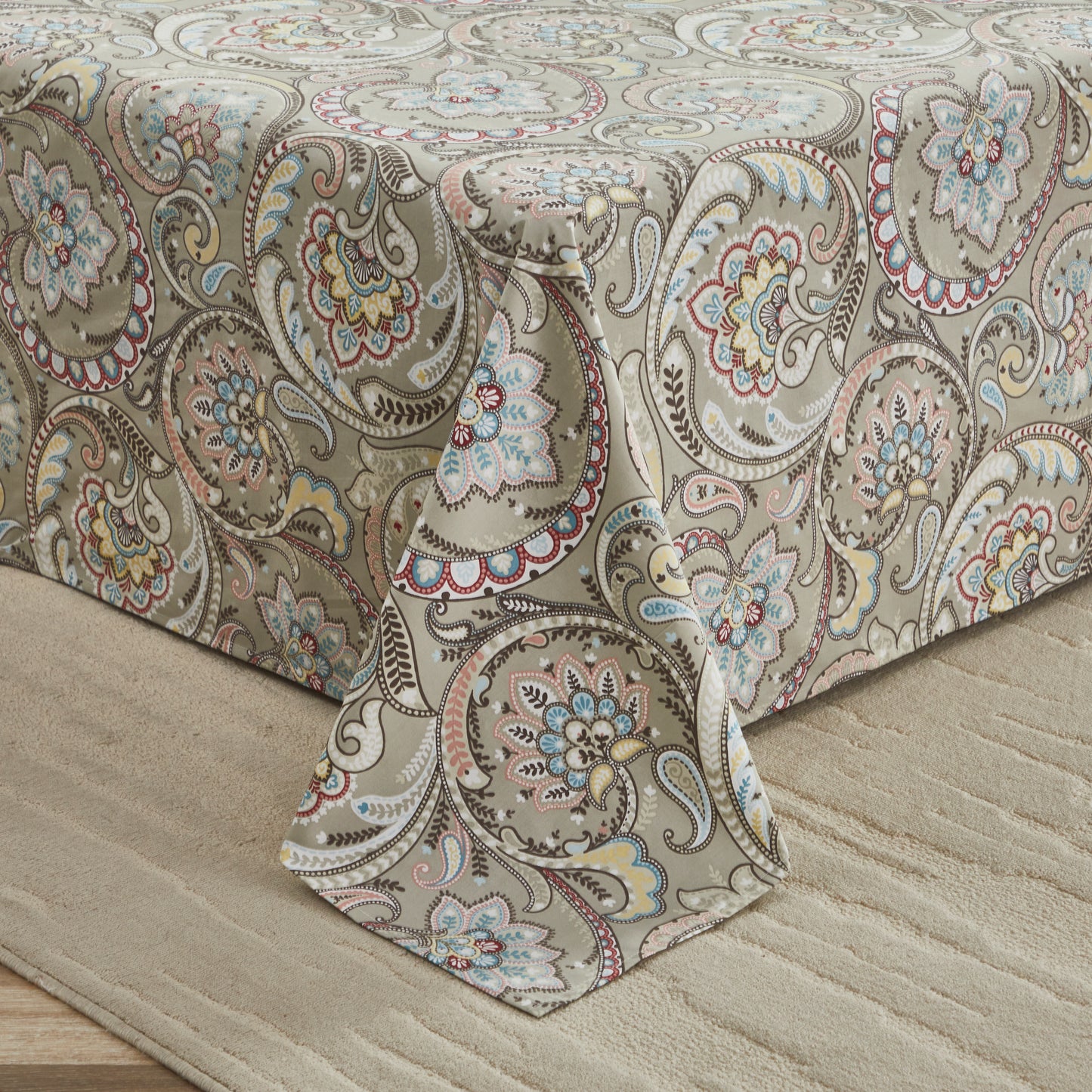 Muted Multicolor Paisley Custom Cotton Bedding Set Hidden Button Closure Inner Corner Ties Custom Size Bed Sheets