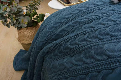 Doppellagige gestrickte Schaffell-Decke auf der Rückseite
