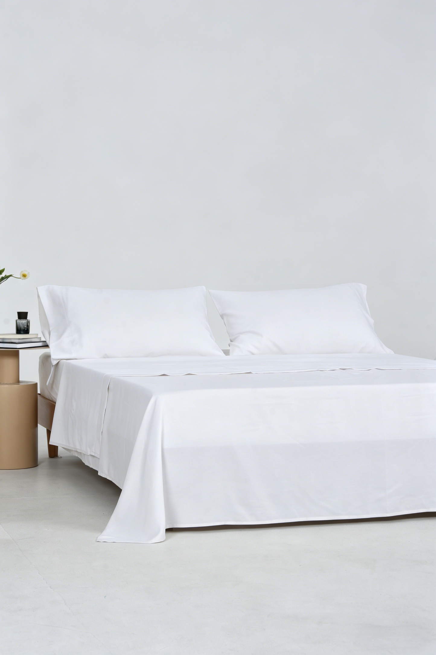 (white) four-piece bed set