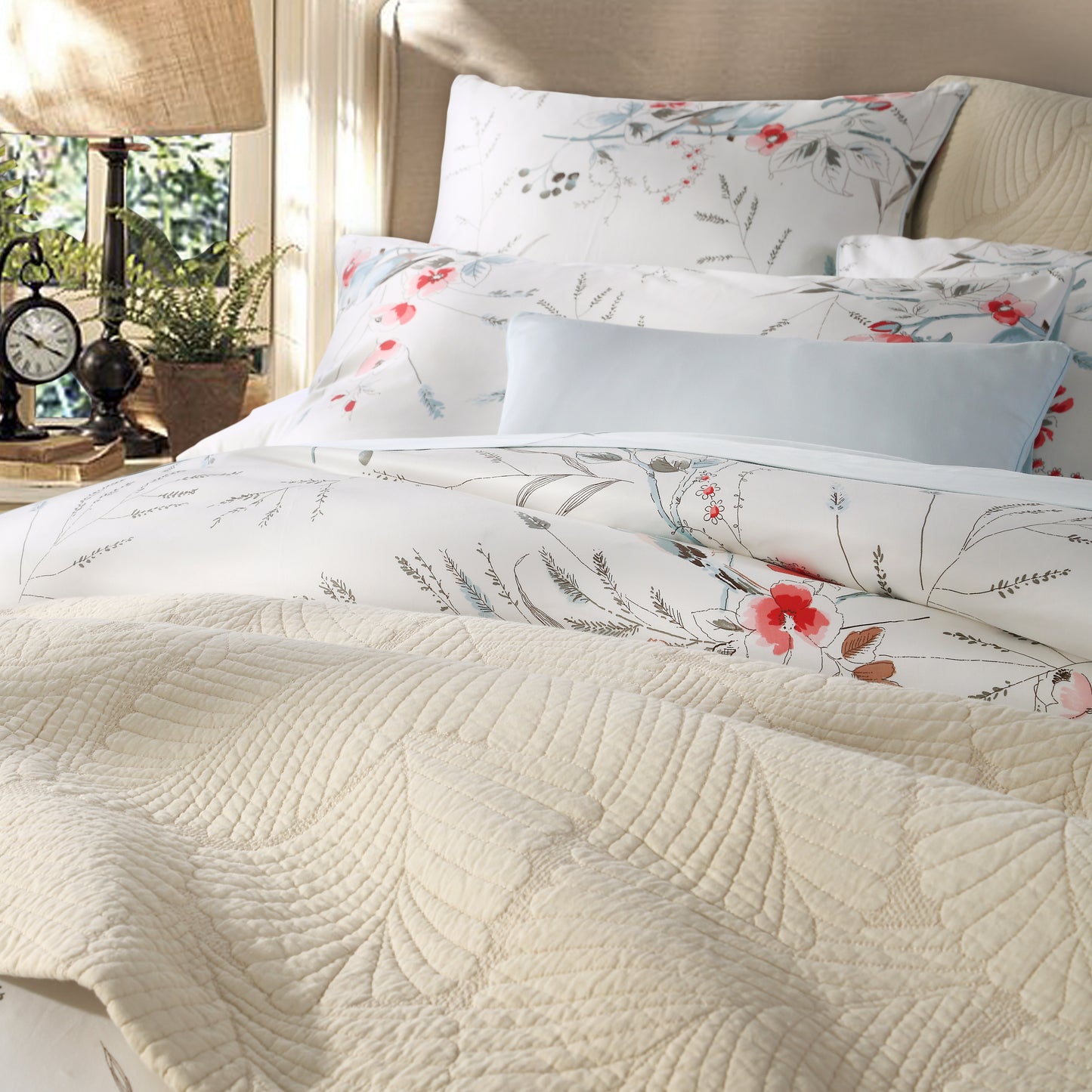 Fresh Ink Floral Bird Custom Size Bed Sheet Linen Set Hidden Button Closure Inner Corner Ties Custom Size Bed Sheets