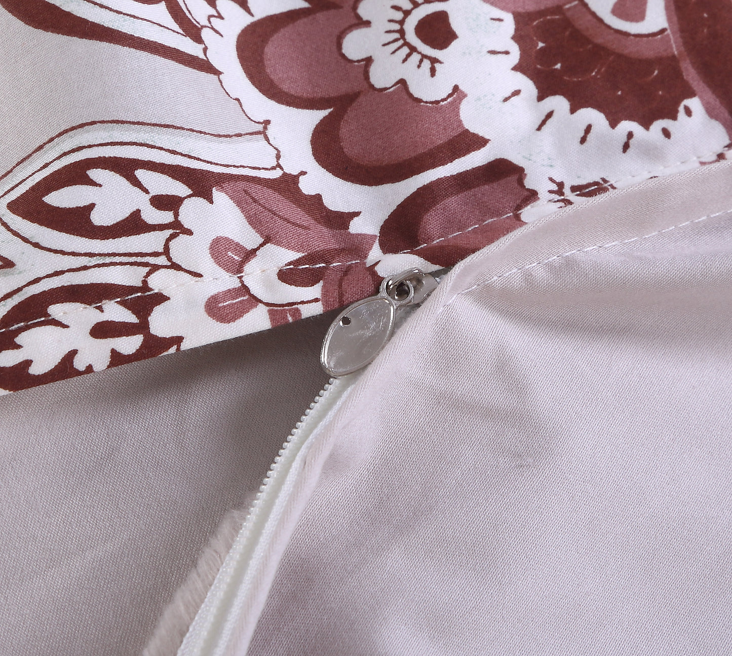 Retro Botanical Flower Printed Custom Bed Linen Skin-Friendly Cotton 4 Pieces Bedding Set Hidden Button Closure Inner Corner Ties Custom Size Bed Sheets
