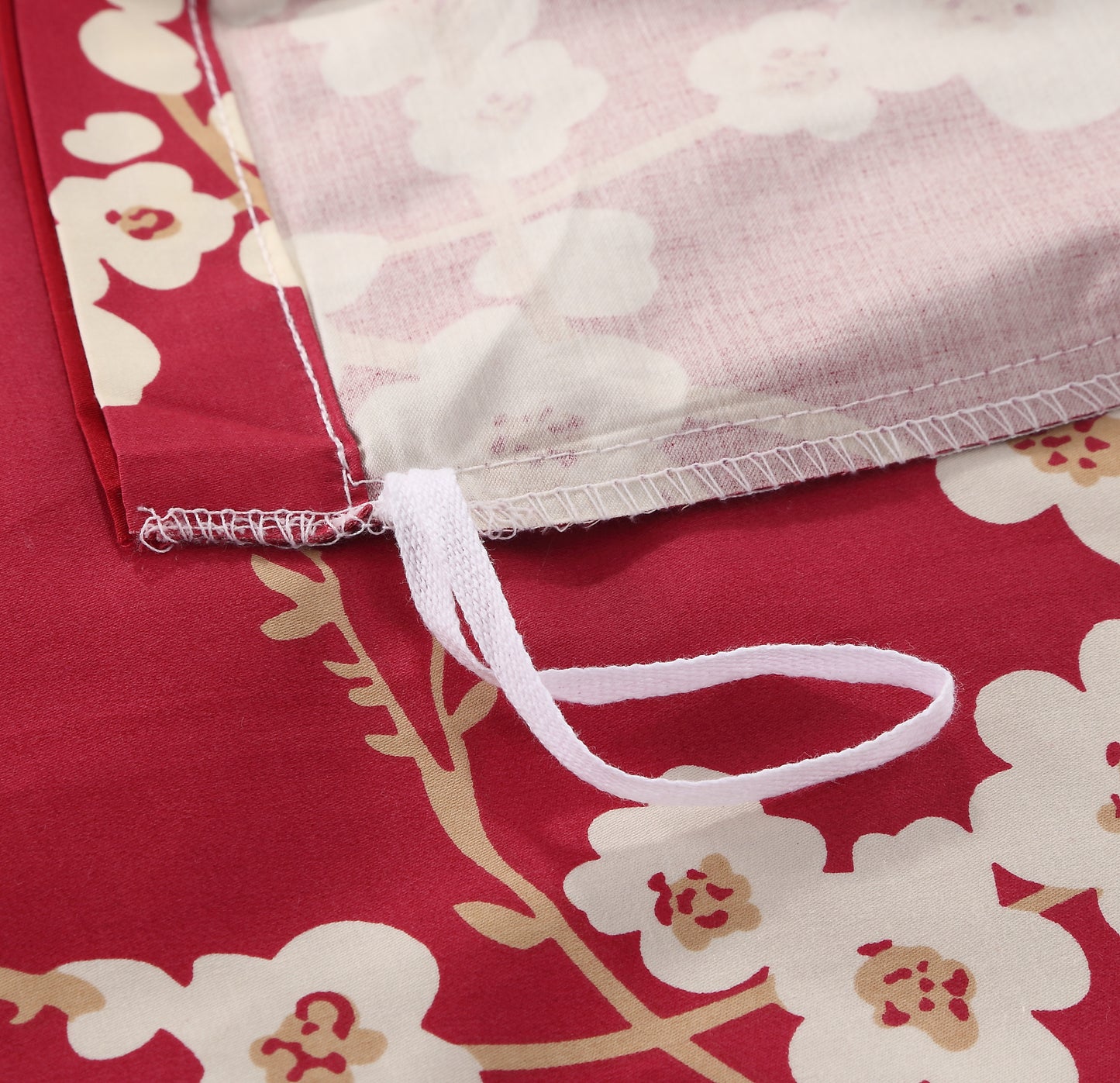 Custom Red Plum Blossom Floral Bedding Set Oriental Chinese Style Duvet Cover Set With Solid Red Bed Sheet